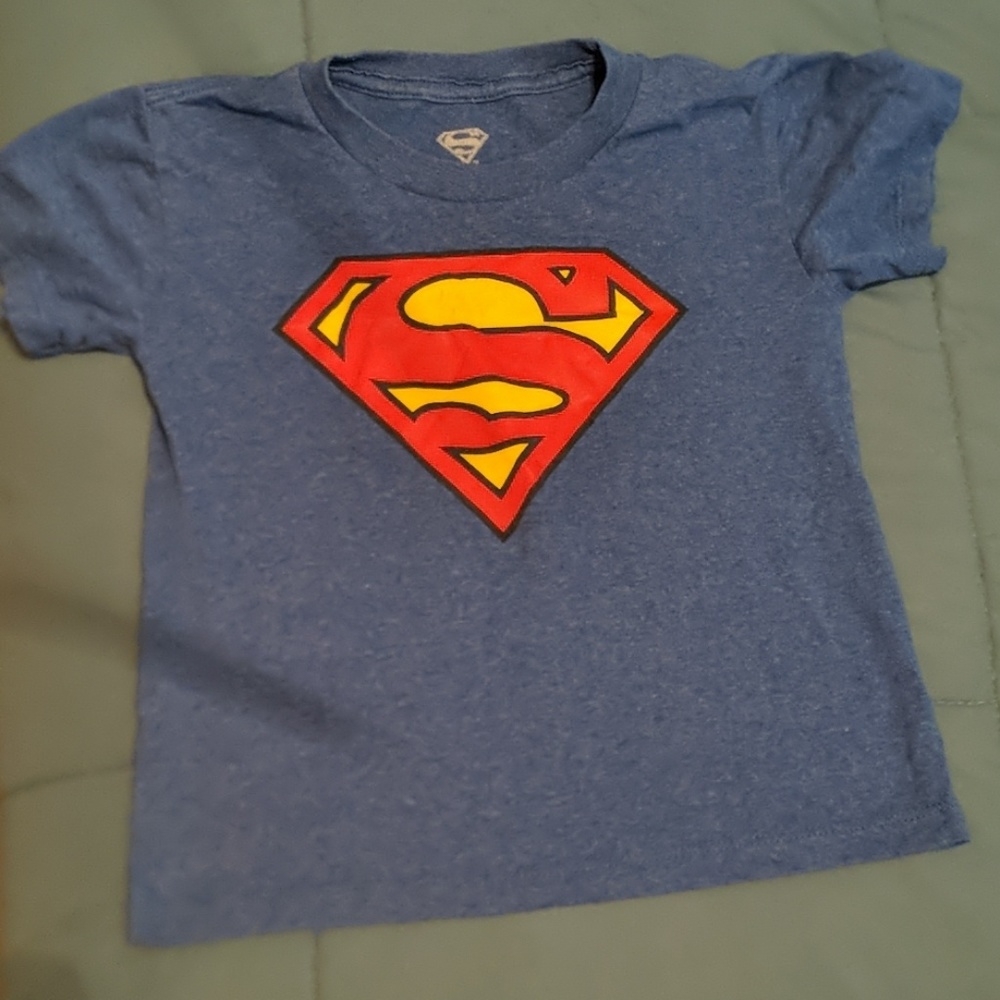DC SUPERMAN BLUE SHORT SLEEVE SHIRT SZ XS4/5 XS
